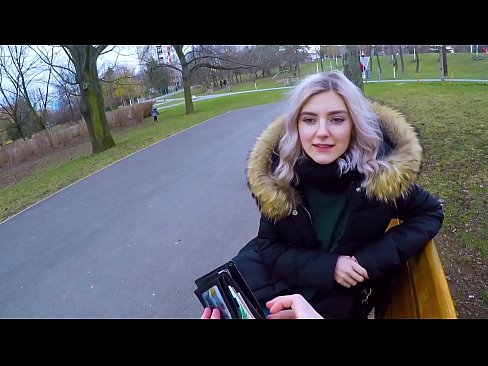 ❤️ Sluk 'n vreemdeling se warm kom vir geld - blowjob in the park deur Eva Elfie ❤ Fok op af.porn33.top ﹏